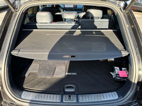 Used 2025 Genesis GV70 3.5T Sport w/ Sport Prestige Package image 13