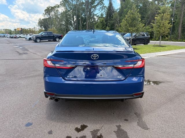 Used 2025 Toyota Camry SE FWD image 10