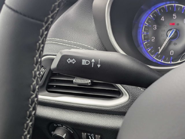 New 2027 Chrysler Pacifica Select FWD image 27