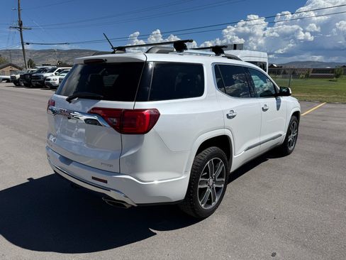 Used 2017 GMC Acadia Denali w/ Technology Package AWD/4WD image 5