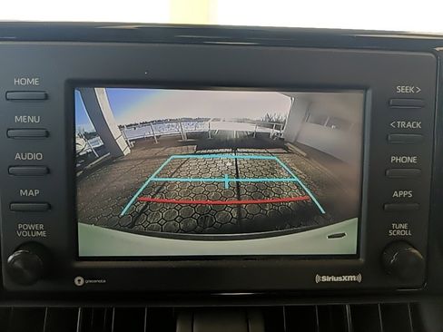 Used 2021 Toyota RAV4 XLE w/ Convenience Package image 21