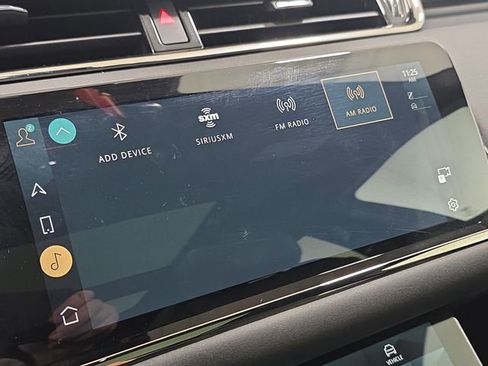 Used 2023 Land Rover Range Rover Evoque R-Dynamic SE image 21