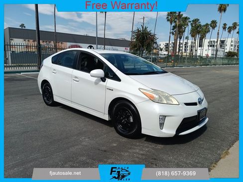 Used 2012 Toyota Prius Two FWD image 1