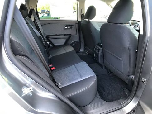 Used 2023 Nissan Rogue SV AWD/4WD image 12