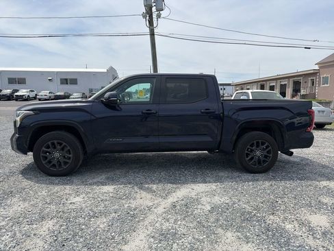 Used 2023 Toyota Tundra Platinum image 2