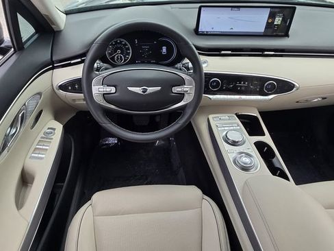 Used 2024 Genesis GV70 2.5T w/ Advanced Package AWD/4WD image 12
