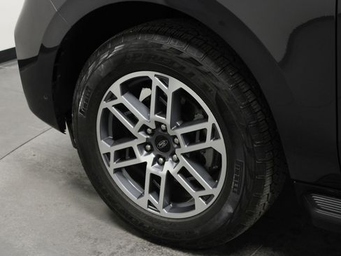 Used 2025 Ford Expedition Active AWD/4WD image 10