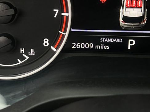 Used 2023 Nissan Rogue SV image 22