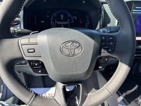 New 2026 Toyota Camry SE image 17