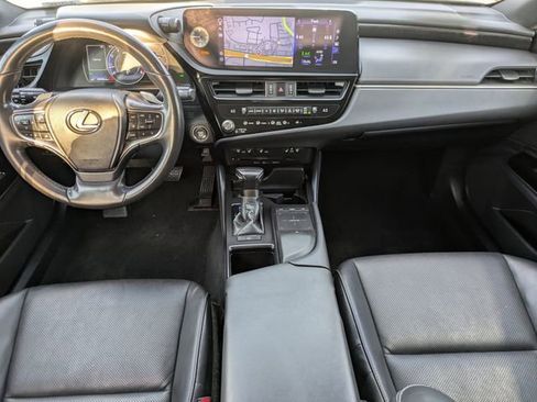 Used 2022 Lexus ES 350 w/ Premium Package image 10