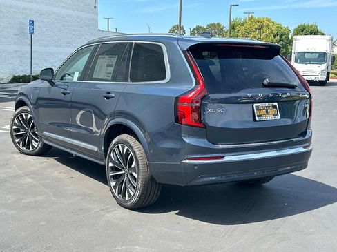 Used 2026 Volvo XC90 T8 Ultra w/ Protection Package Premier AWD/4WD image 5