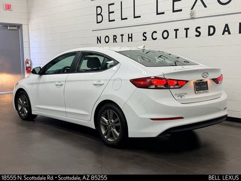 Used 2018 Hyundai Elantra SEL FWD image 6