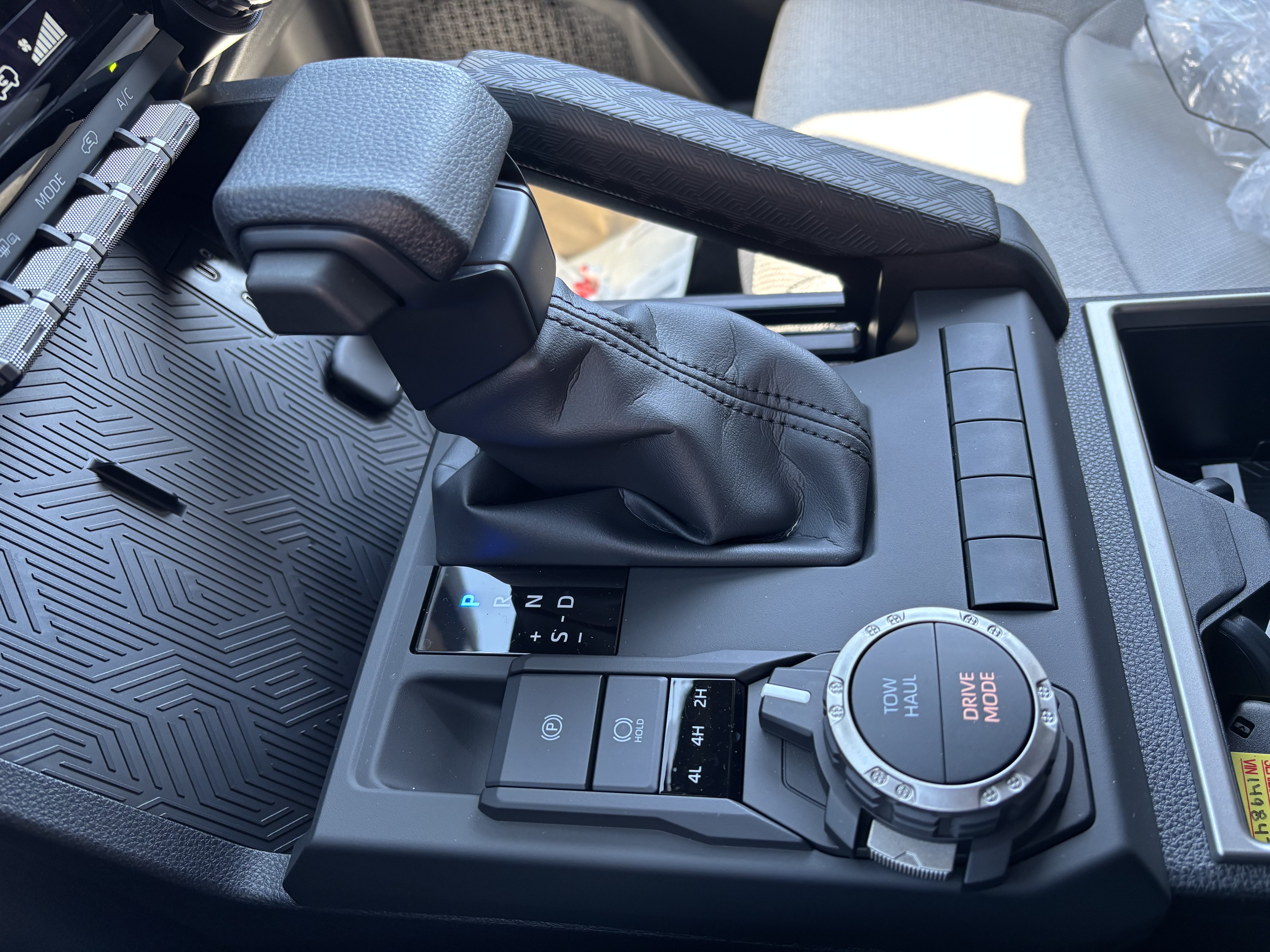 Used 2026 Toyota 4Runner SR5 AWD/4WD image 24
