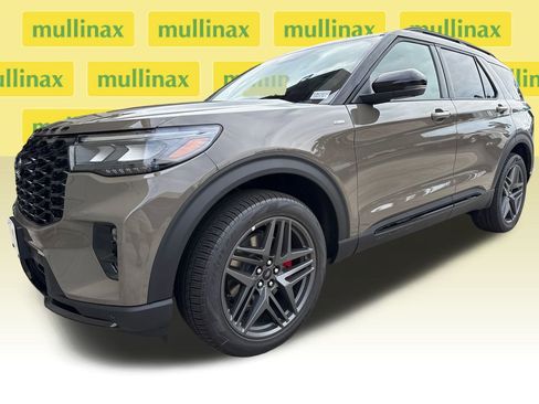 New 2026 Ford Explorer ST-Line w/ ST-Line Street Pack image 18