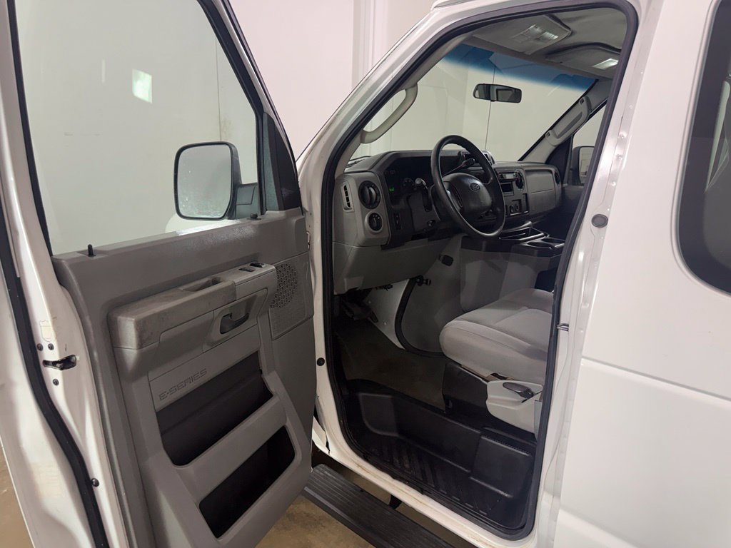 Used 2012 Ford E-350 and Econoline 350 XL RWD image 9