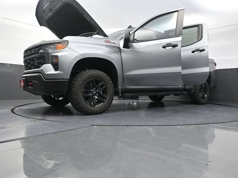 Used 2025 Chevrolet Silverado 1500 Custom Trail Boss AWD/4WD image 41