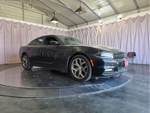Used 2016 Dodge Charger SXT w/ Rallye Group RWD image 4