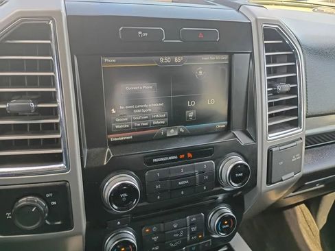 Used 2015 Ford F150 Lariat w/ Equipment Group 502A Luxury RWD image 11
