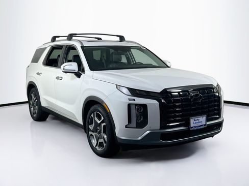 Used 2023 Hyundai Palisade Limited AWD/4WD image 3