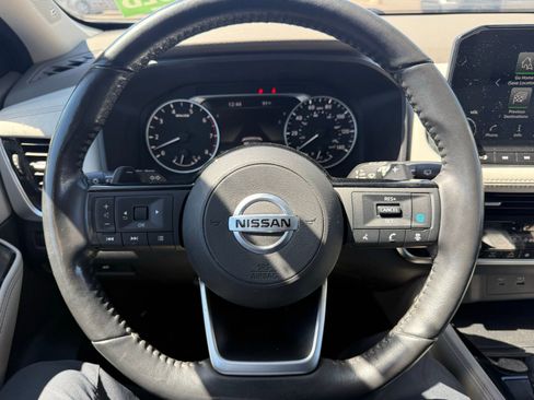 Certified 2021 Nissan Rogue SL w/ Premium Package image 17