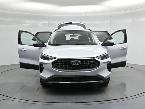 Certified 2025 Ford Escape Active image 29