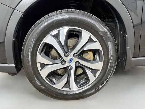 Used 2020 Subaru Outback Limited XT w/ Popular Package #2 AWD/4WD image 39