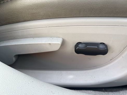 Used 2013 Chevrolet Impala LTZ image 37