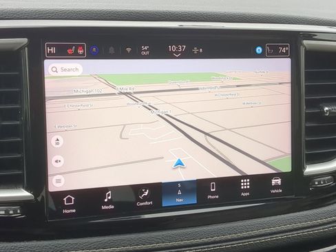 Used 2021 Chrysler Pacifica Touring-L FWD image 35