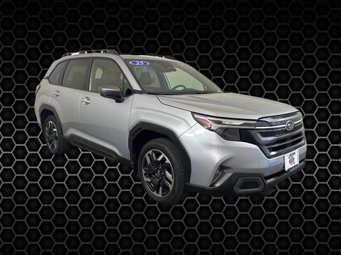 Certified 2025 Subaru Forester Limited image 4