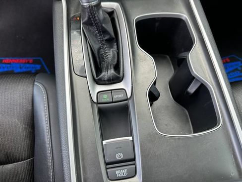 Used 2018 Honda Accord Sport image 21