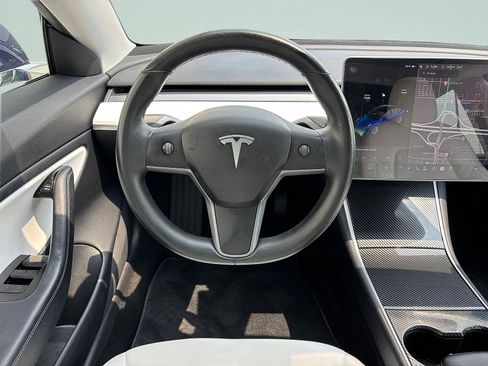 Used 2018 Tesla Model 3 Long Range AWD/4WD image 27