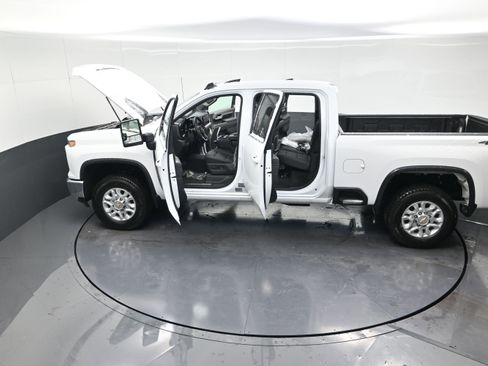 New 2026 Chevrolet Silverado 3500 LT w/ Safety Package image 15