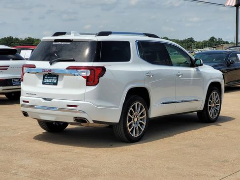 Used 2023 GMC Acadia Denali w/ Trailering Package image 4
