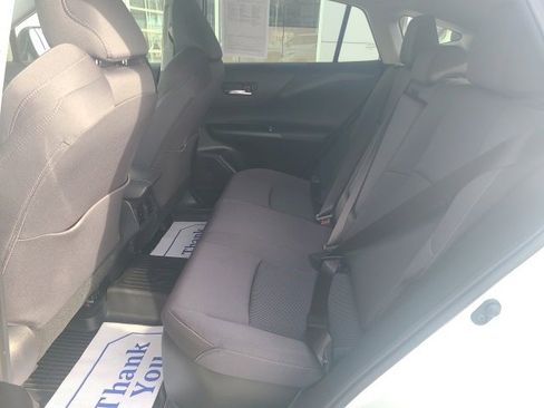 Used 2022 Toyota Venza LE image 13