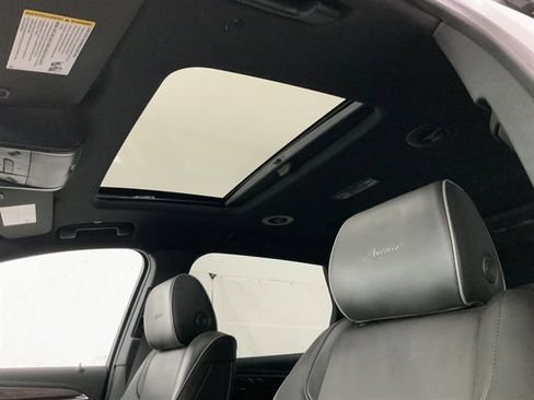 Used 2024 Buick Enclave Avenir w/ Avenir Technology Package image 45