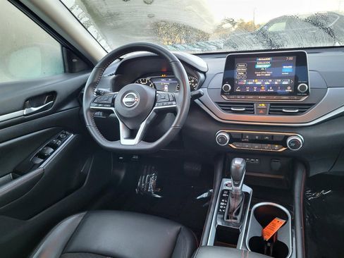 Used 2024 Nissan Altima 2.5 SR image 15