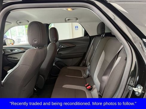 Used 2023 Chevrolet TrailBlazer LT FWD image 13