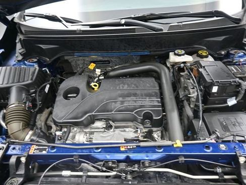 Used 2023 GMC Terrain SLE w/ Driver Convenience Package image 30