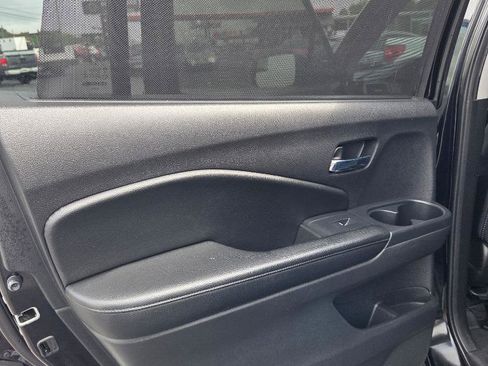 Used 2019 Honda Pilot Touring image 11