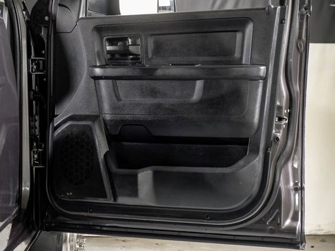 Used 2015 RAM 3500 Tradesman w/ Chrome Appearance Group AWD/4WD image 33