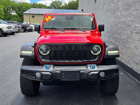 Used 2024 Jeep Wrangler Unlimited AWD/4WD image 8
