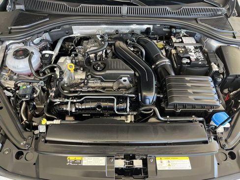 Used 2025 Volkswagen Jetta SE image 22
