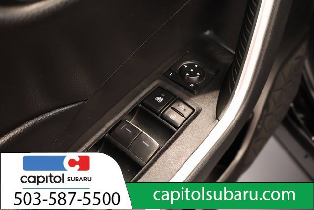 Used 2025 Toyota RAV4 XLE AWD/4WD image 10