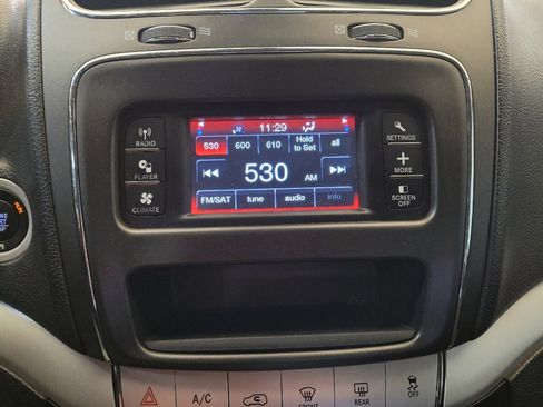 Used 2020 Dodge Journey SE w/ SE Popular Equipment Group FWD image 25