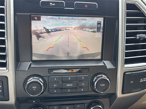 Used 2015 Ford F150 Lariat image 26