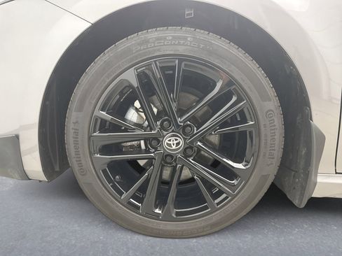 Used 2025 Toyota Camry SE w/ Convenience Package FWD image 24