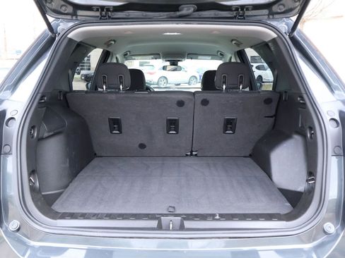 Used 2020 Chevrolet Equinox LT w/ LPO, Floor Liner Package FWD image 19