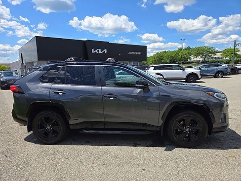 Used 2021 Toyota RAV4 XSE AWD/4WD image 2