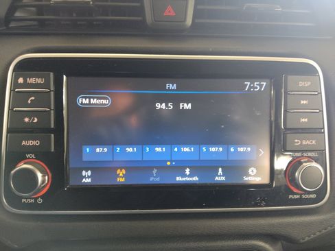 Used 2025 Nissan Versa S FWD image 25