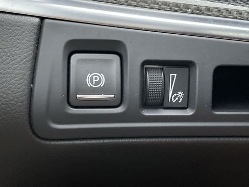 Certified 2024 Cadillac XT5 Sportv AWD/4WD image 30